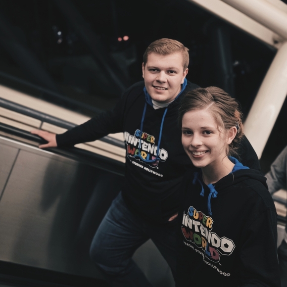 Meet your Posher, Hope - Picture 7 of 8